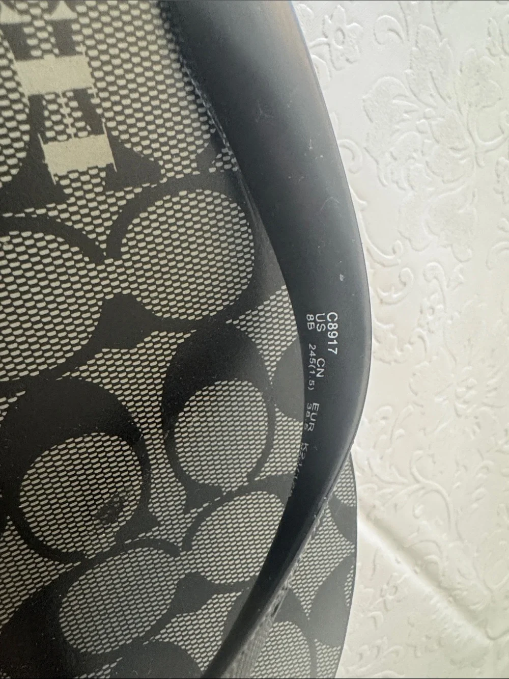 Coach Black Gray Monogram Signature Pattern Wedge Flip Flops woman’s size 8